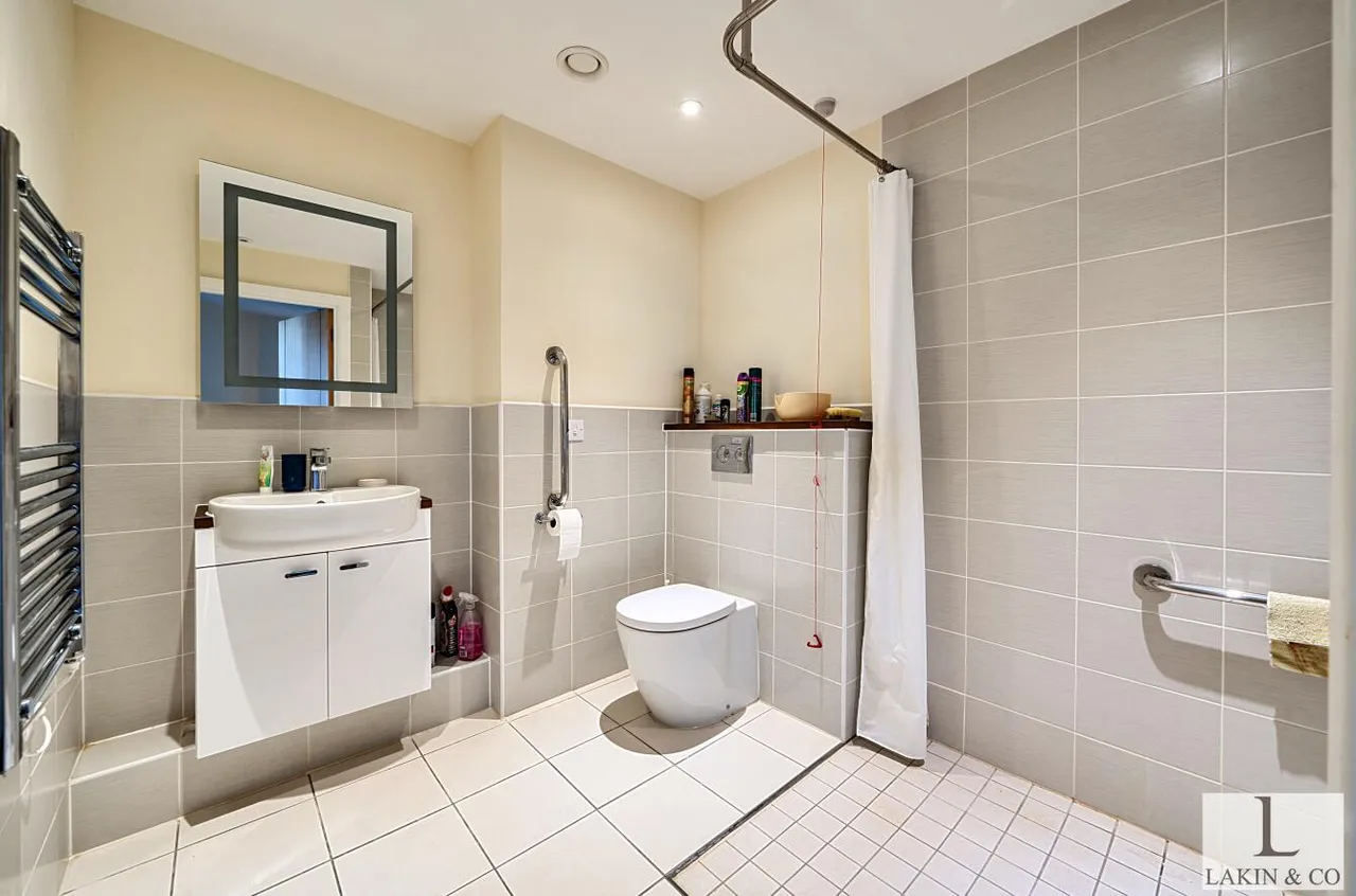 Josiah Drive, Ickenham, UB10 8FB, photo 11