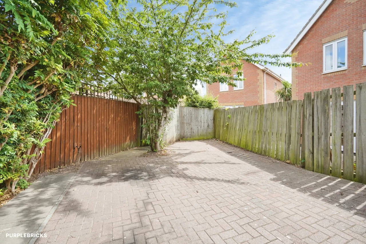 George Orton Court, Burton-On-Trent, DE14, photo 13