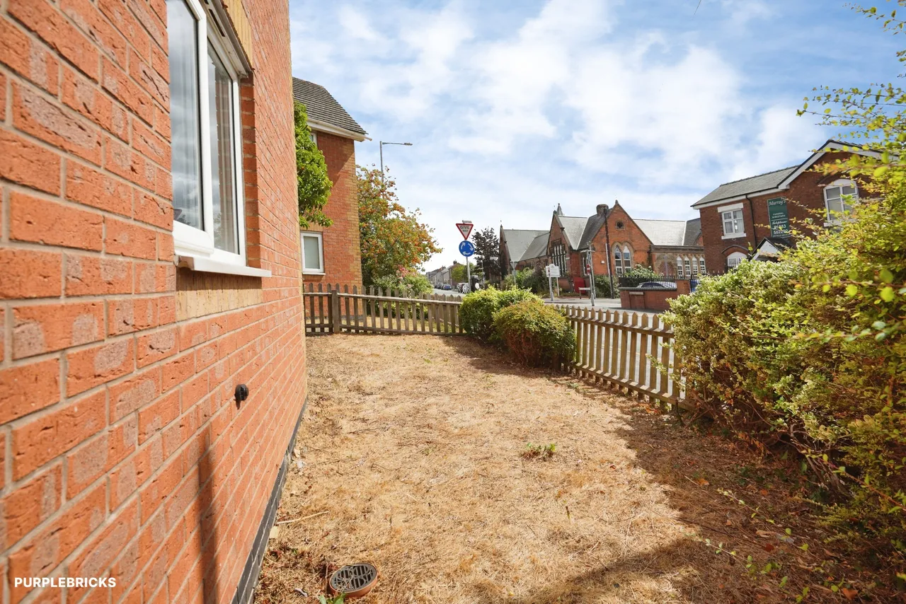 George Orton Court, Burton-On-Trent, DE14, photo 16