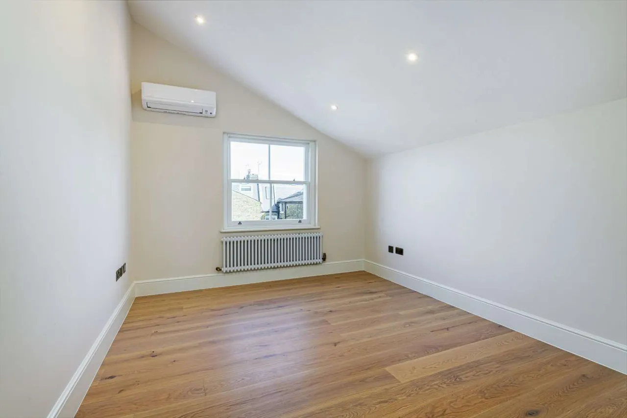 Gosberton Road, London, SW12, photo 13
