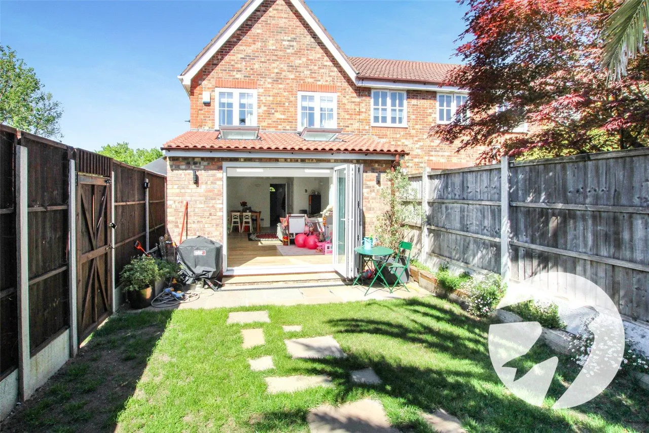 Nelson Mandela Road, London, SE3, photo 15