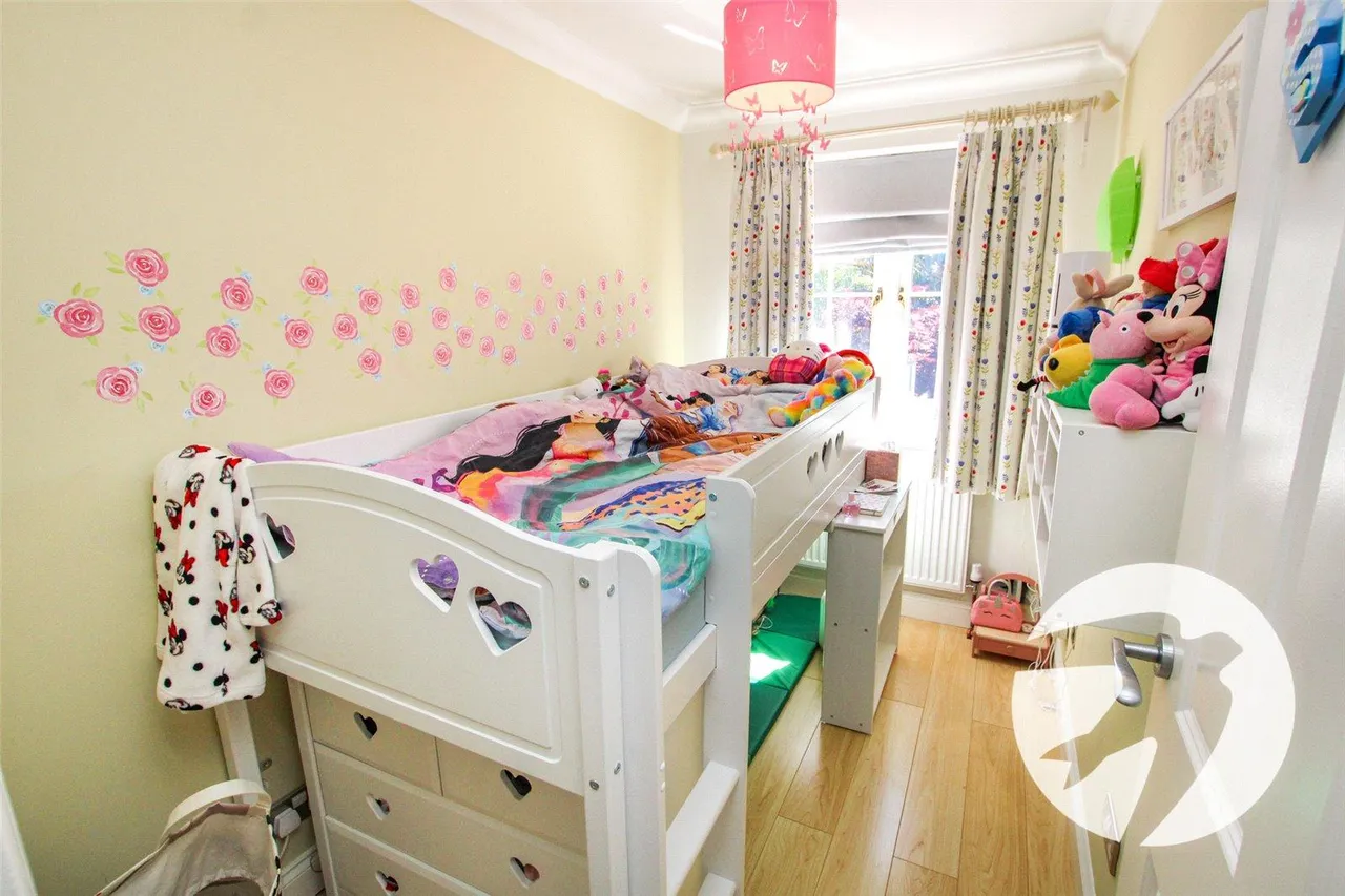 Nelson Mandela Road, London, SE3, photo 12
