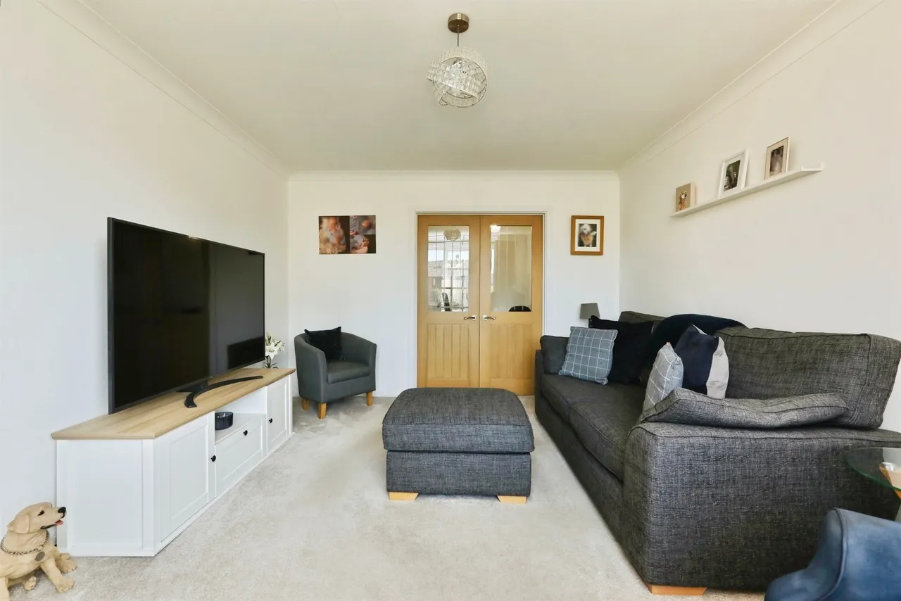 Grange Avenue, Hatfield, DN7, photo 3