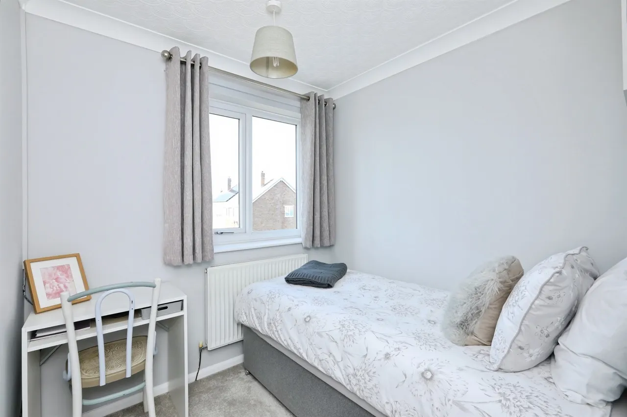 Grange Avenue, Hatfield, DN7, photo 11