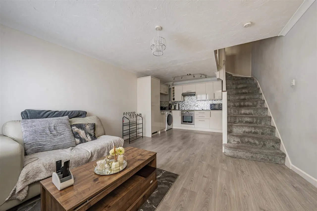 Penn Road, Datchet, SL3, photo 2