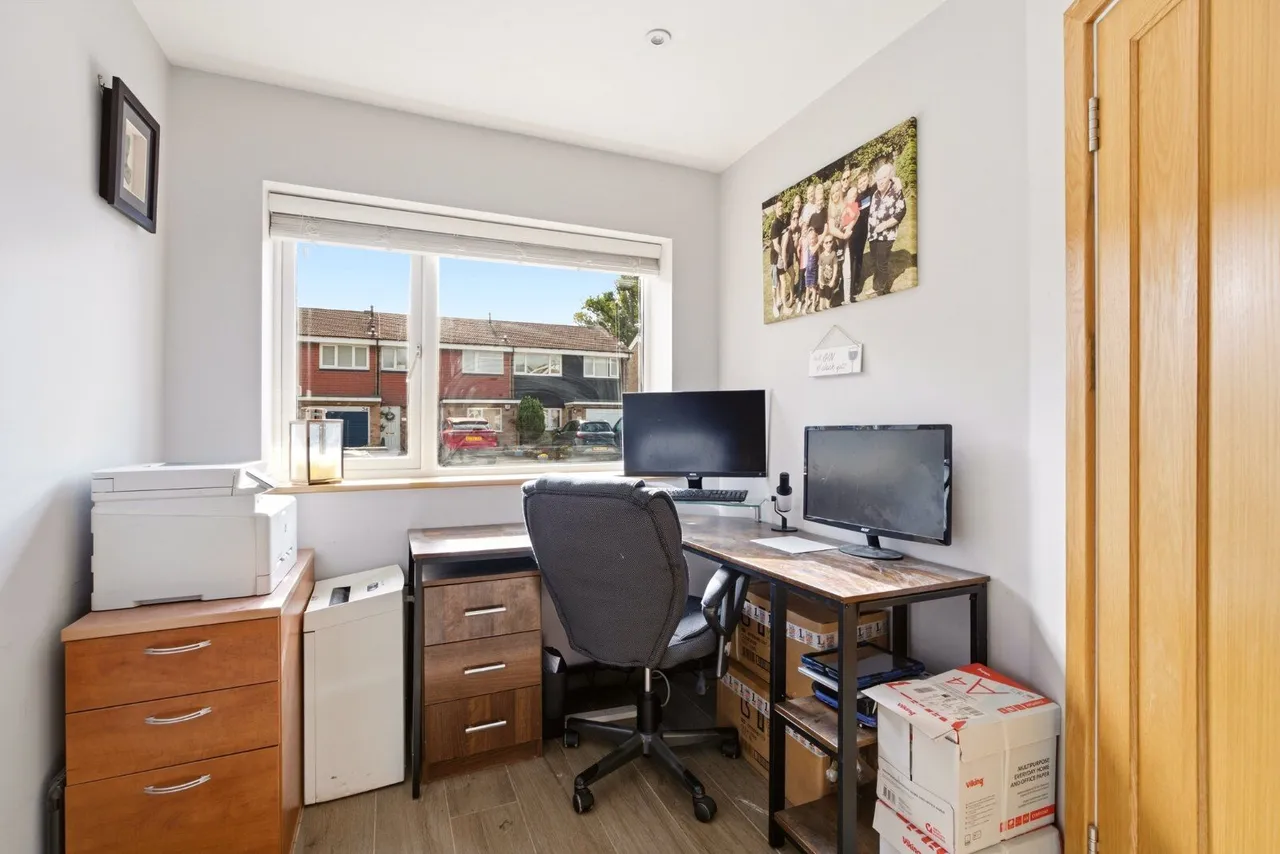 Chantry Lane, London Colney, AL2, photo 19