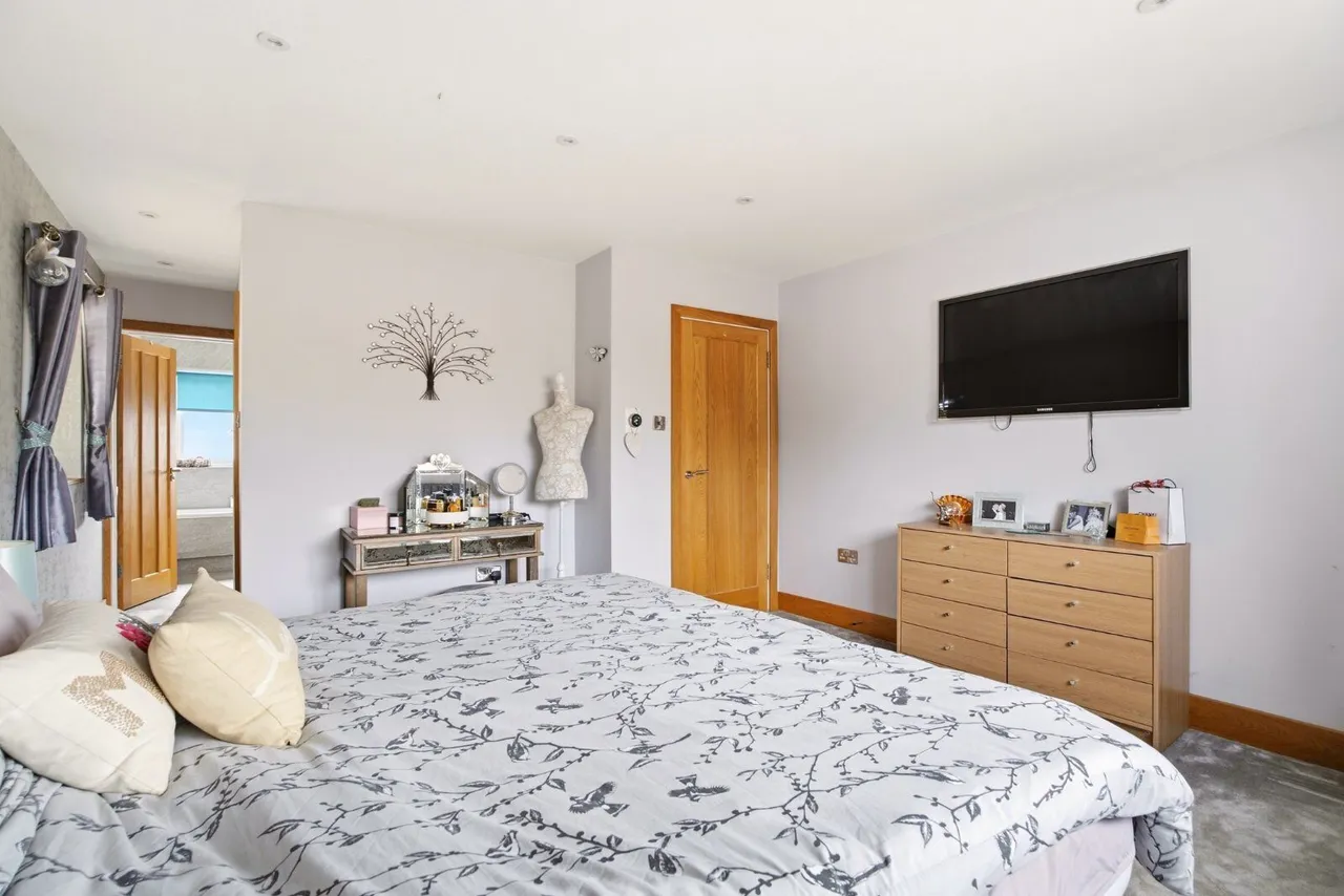 Chantry Lane, London Colney, AL2, photo 11