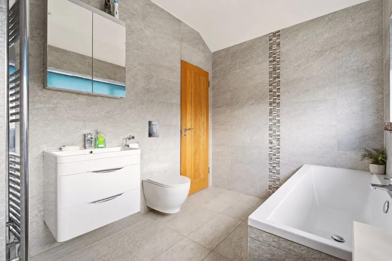 Chantry Lane, London Colney, AL2, photo 16