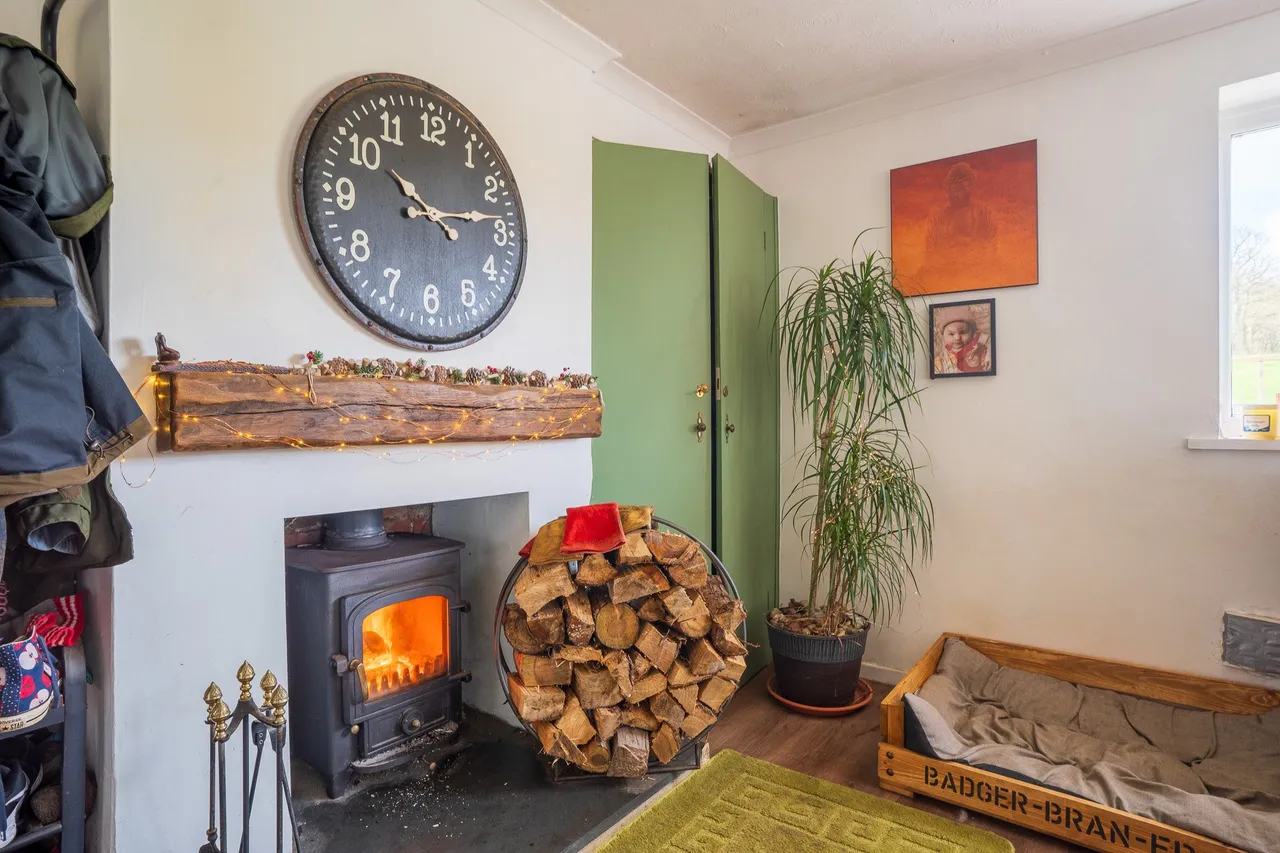 Ger Yr Efail, Boduan, Pwllheli, Gwynedd, LL53 8UF, photo 10