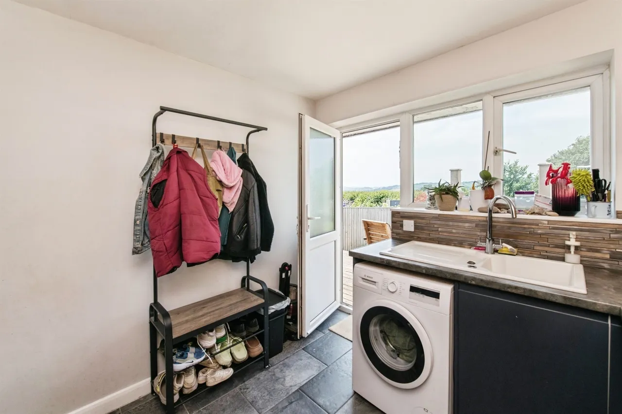 Woodbury Park, Axminster, photo 7