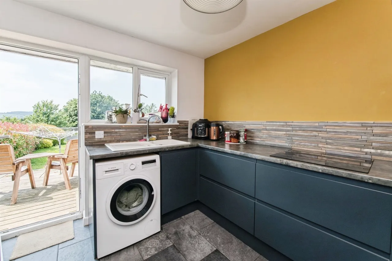 Woodbury Park, Axminster, photo 6