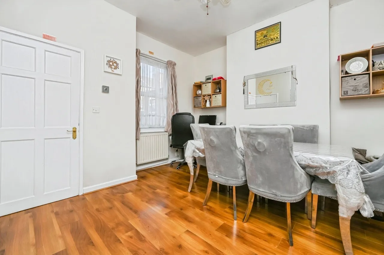 Binns Road, Liverpool, L13, photo 3