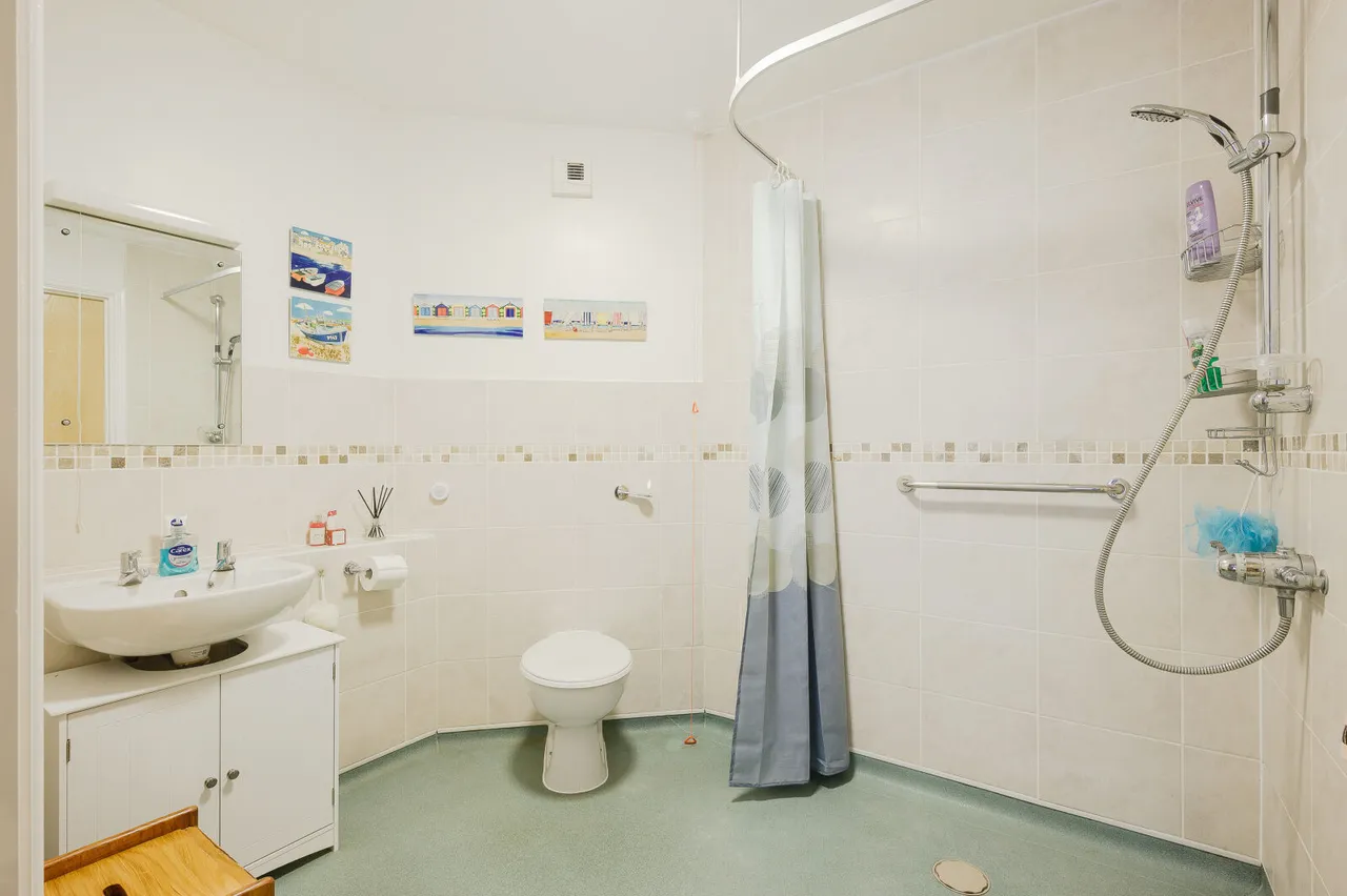 Langley Road, Merton Park, SW19, photo 8