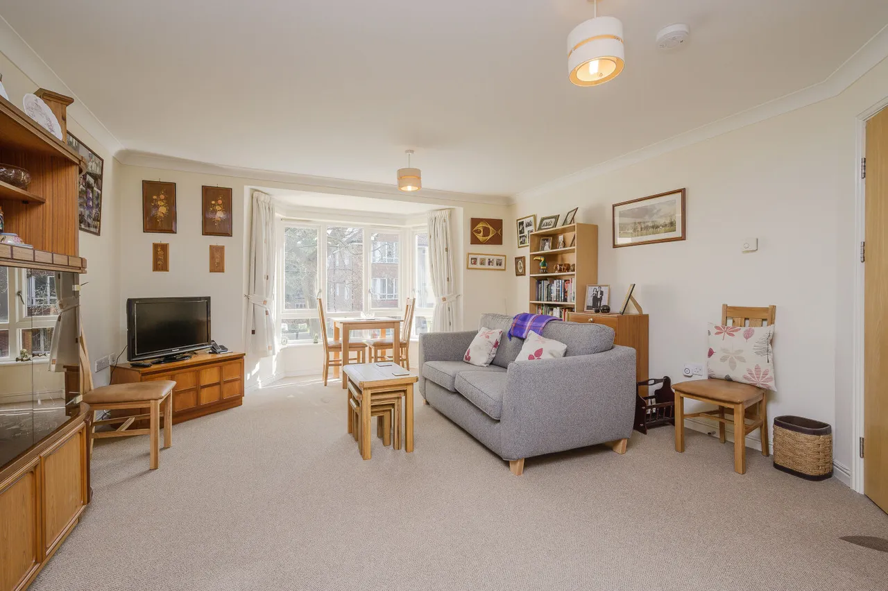 Langley Road, Merton Park, SW19, photo 2