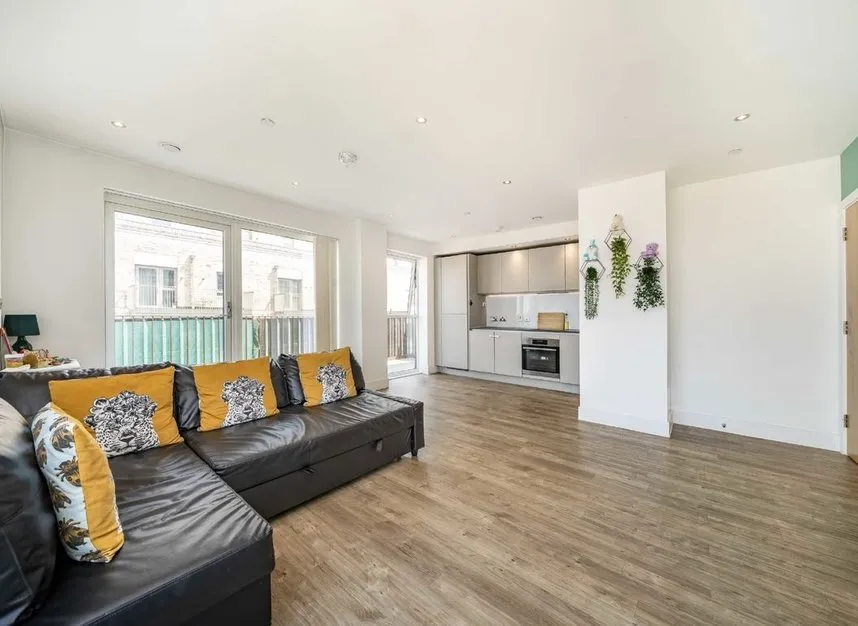 Wray Avenue, Royal Wharf, E16, photo 3