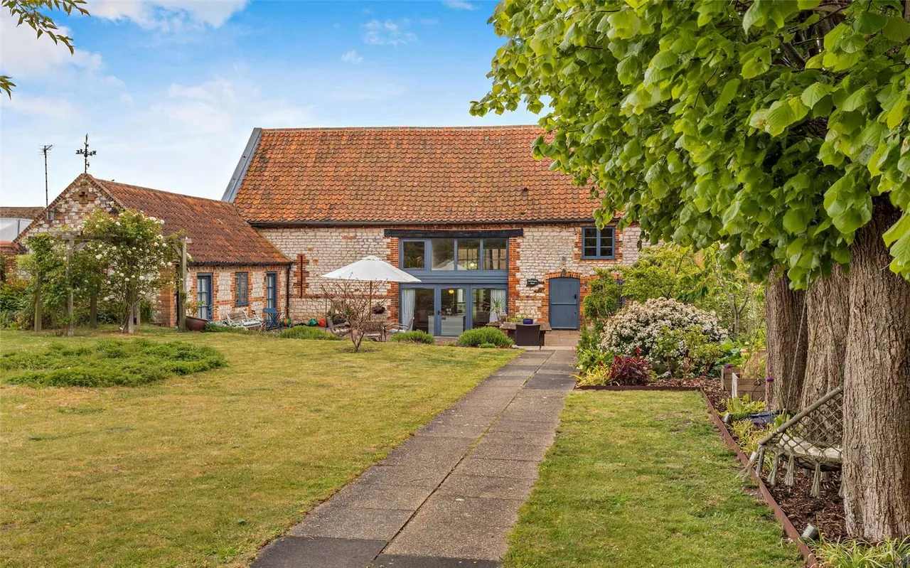 4 bed house for sale, High Street, Ringstead, PE36