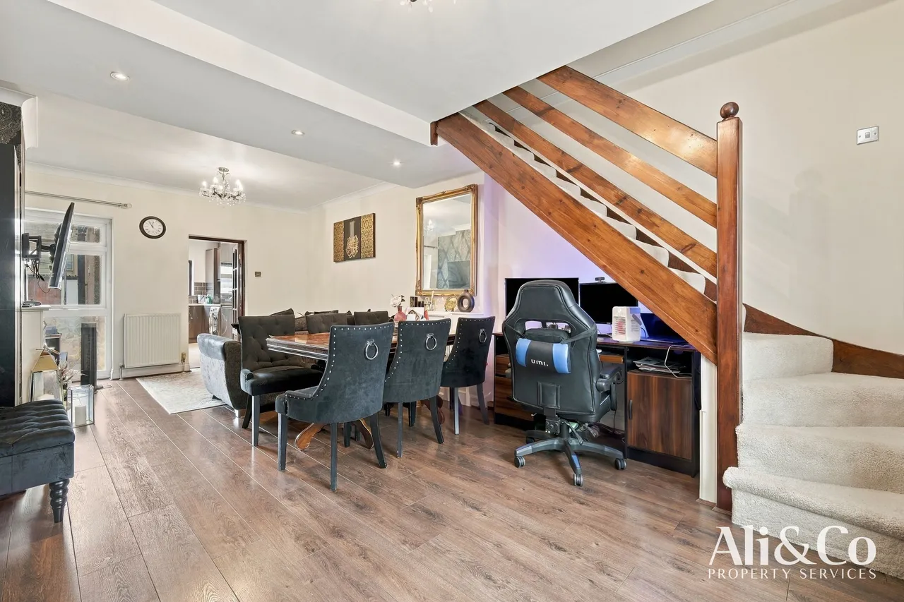Kent Road, Grays, Essex, RM17 6DE, photo 8