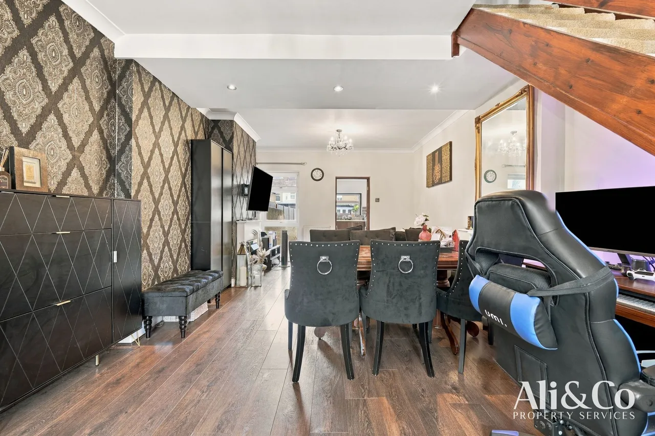 Kent Road, Grays, Essex, RM17 6DE, photo 9