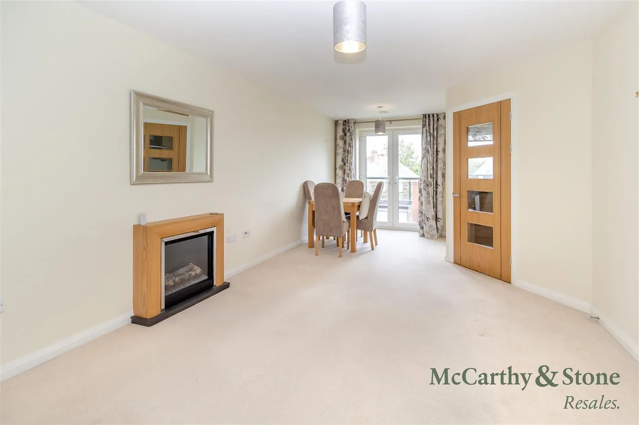 2 bed flat for sale, Longsight Road, Ramsbottom, BL0