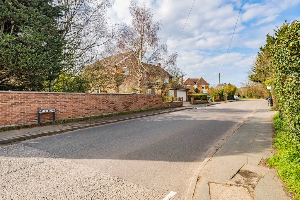 Nicol Road, Chalfont St. Peter, SL9, photo 22