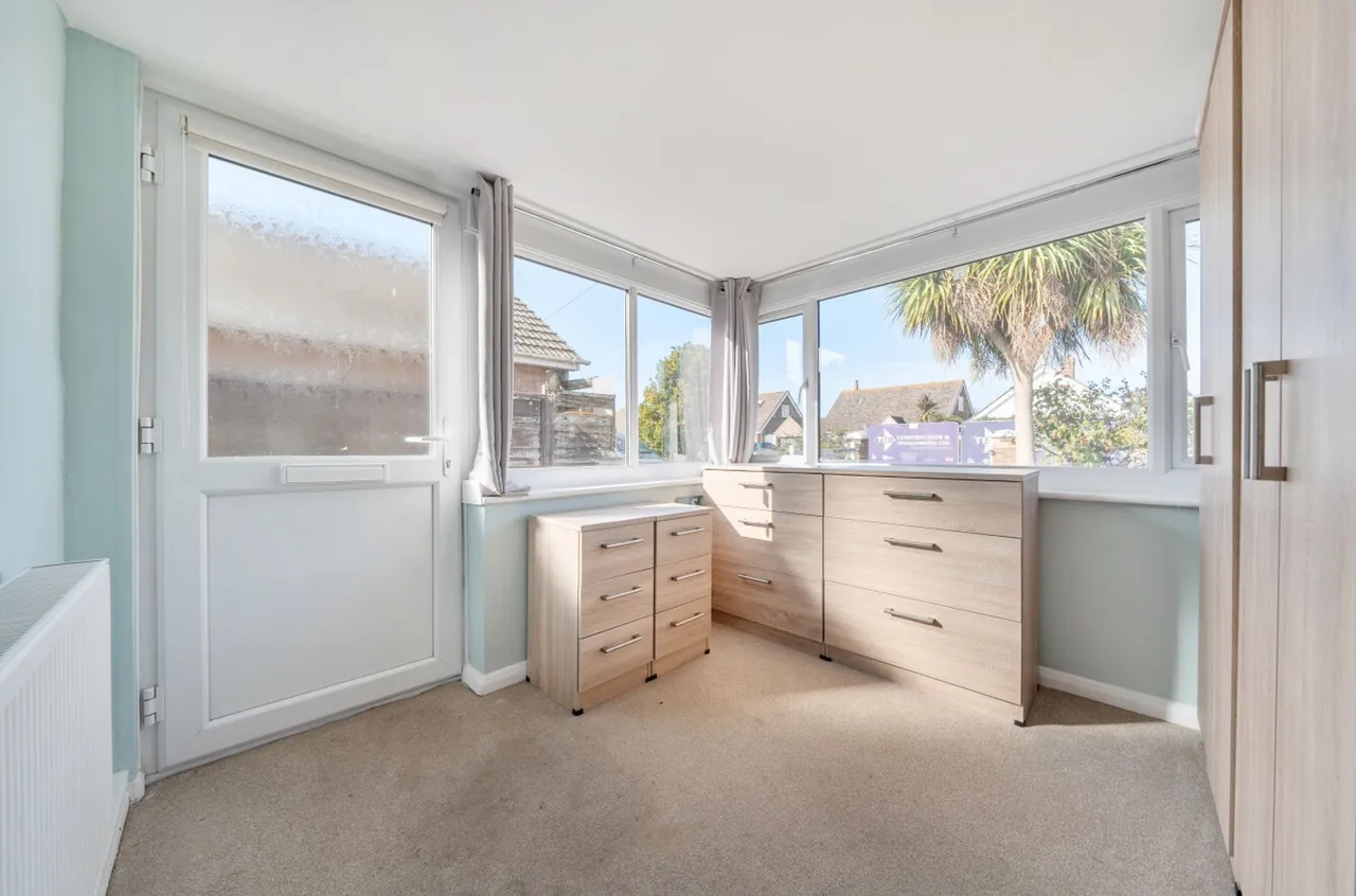 Croft Road, Selsey, PO20, photo 8
