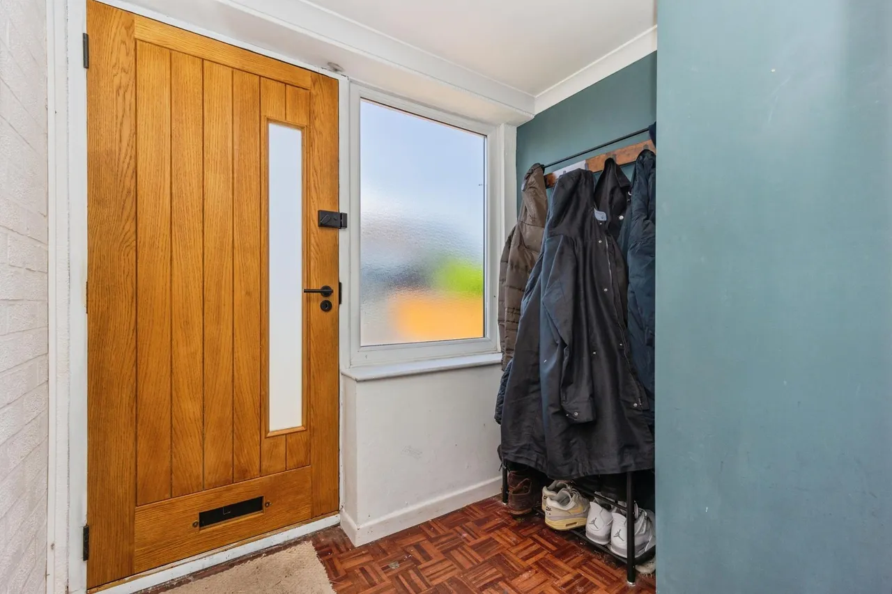 Stapleford Close, Sale, M33, photo 34