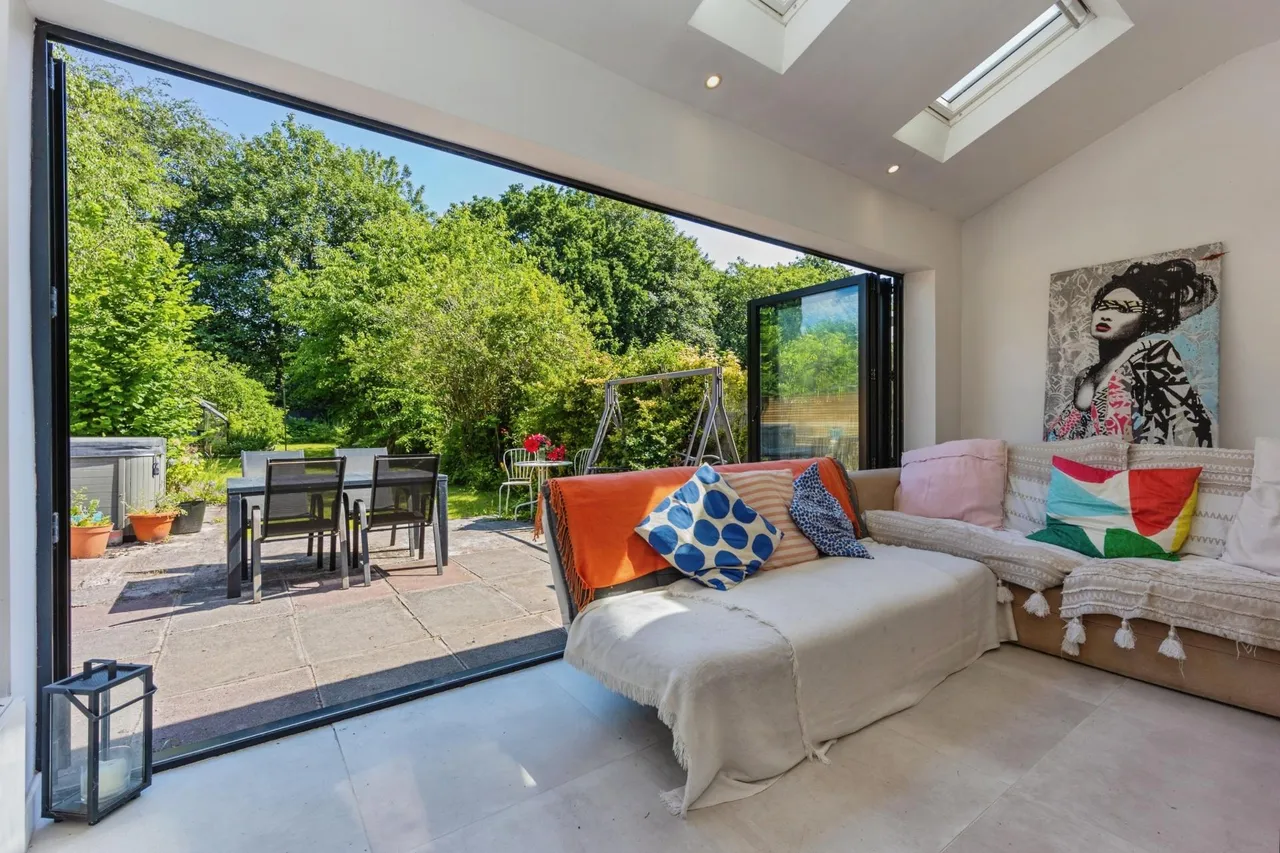 Stapleford Close, Sale, M33, photo 3