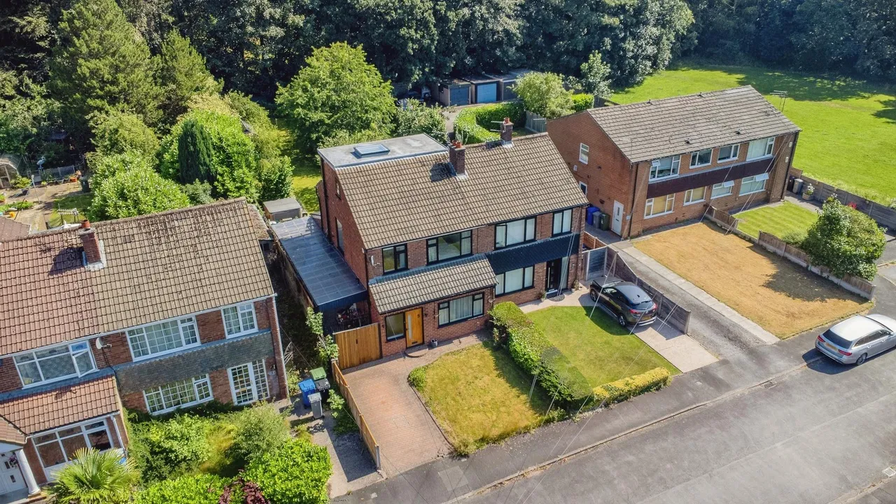Stapleford Close, Sale, M33, photo 17