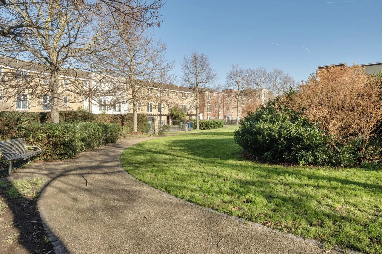 Calypso Crescent, London, SE15, photo 19