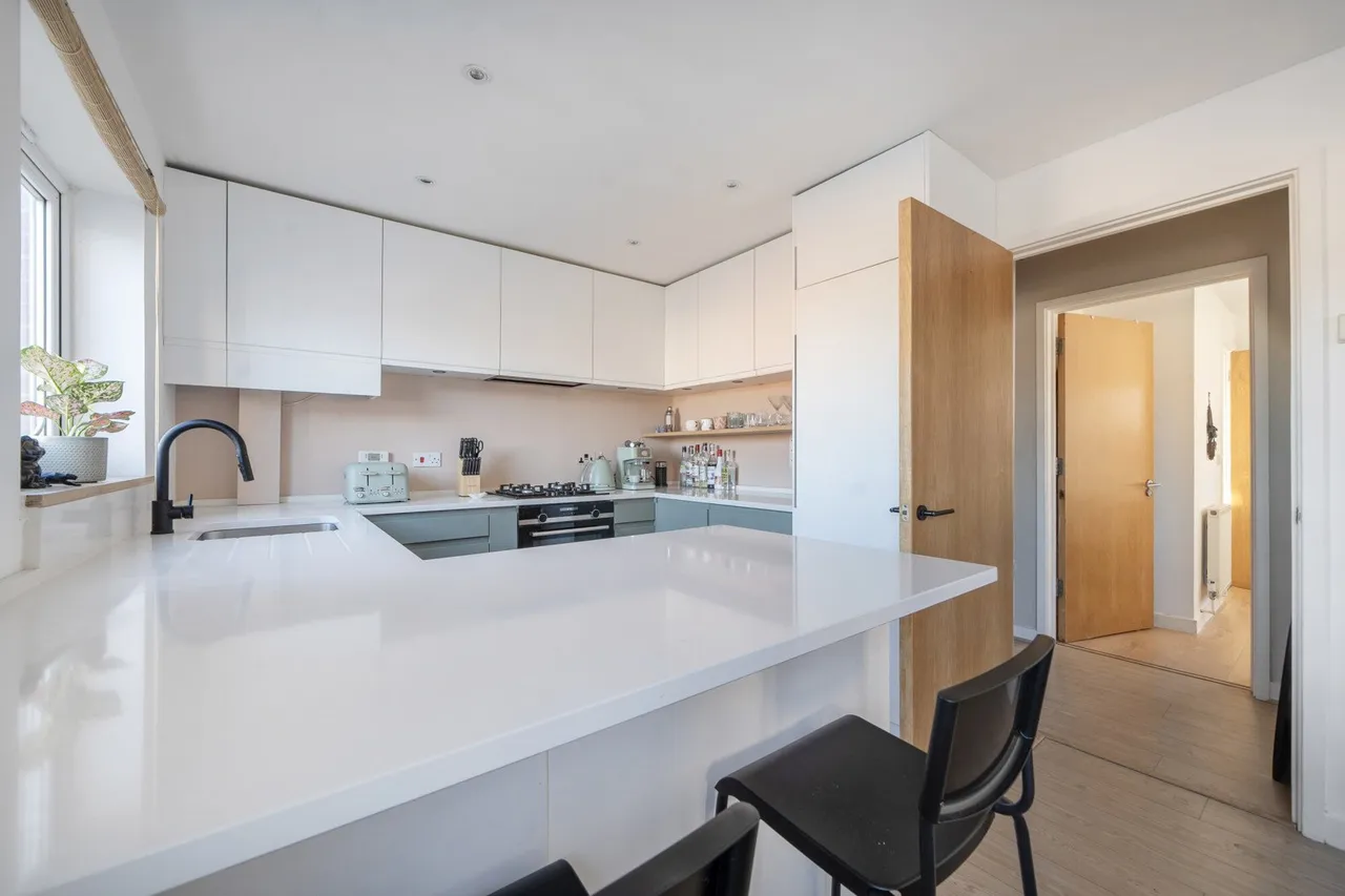Calypso Crescent, London, SE15, photo 17