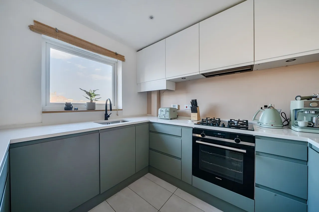 Calypso Crescent, London, SE15, photo 5