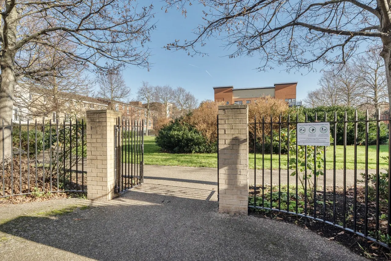 Calypso Crescent, London, SE15, photo 20