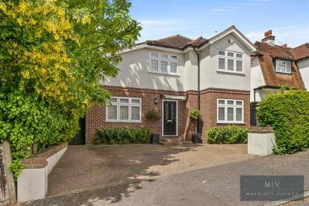 3 bed house for sale, Hillside Road, Coulsdon