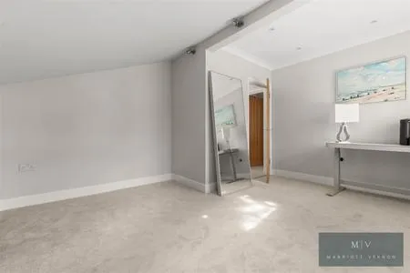 Hillside Road, Coulsdon, photo 18