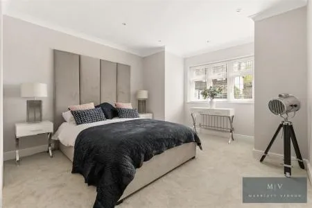 Hillside Road, Coulsdon, photo 7