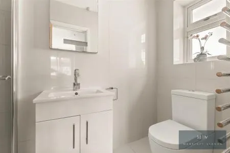 Hillside Road, Coulsdon, photo 10