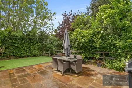 Hillside Road, Coulsdon, photo 12