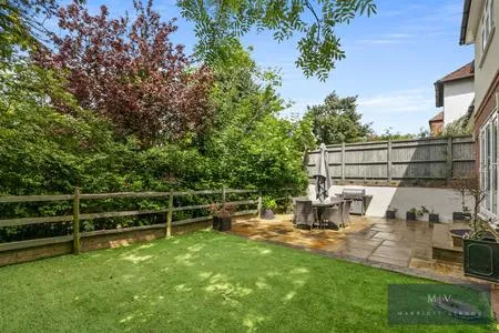 Hillside Road, Coulsdon, photo 13