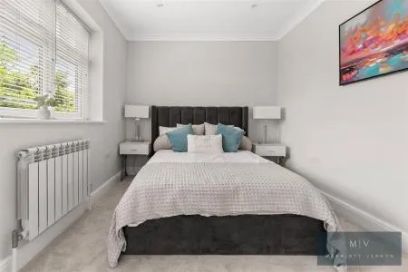 Hillside Road, Coulsdon, photo 9