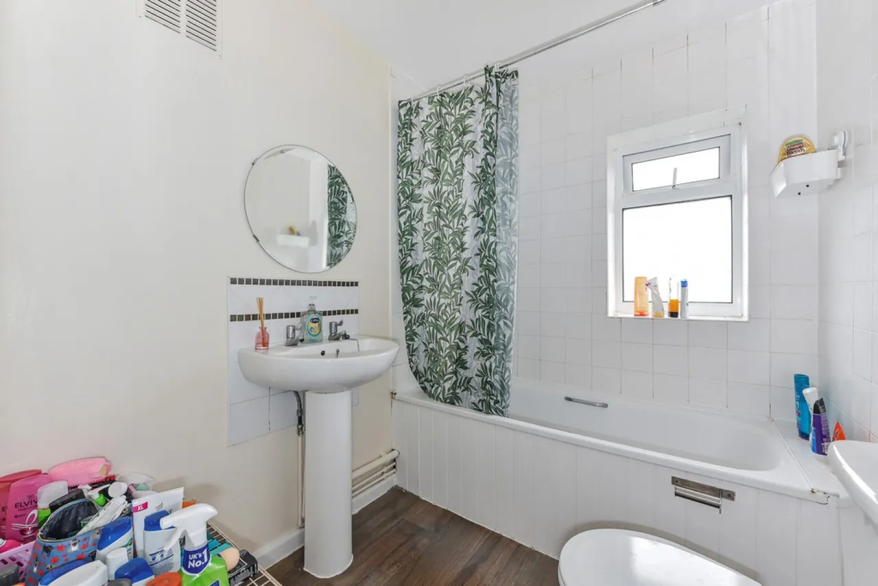 Stanmore Lane, SO22, photo 9