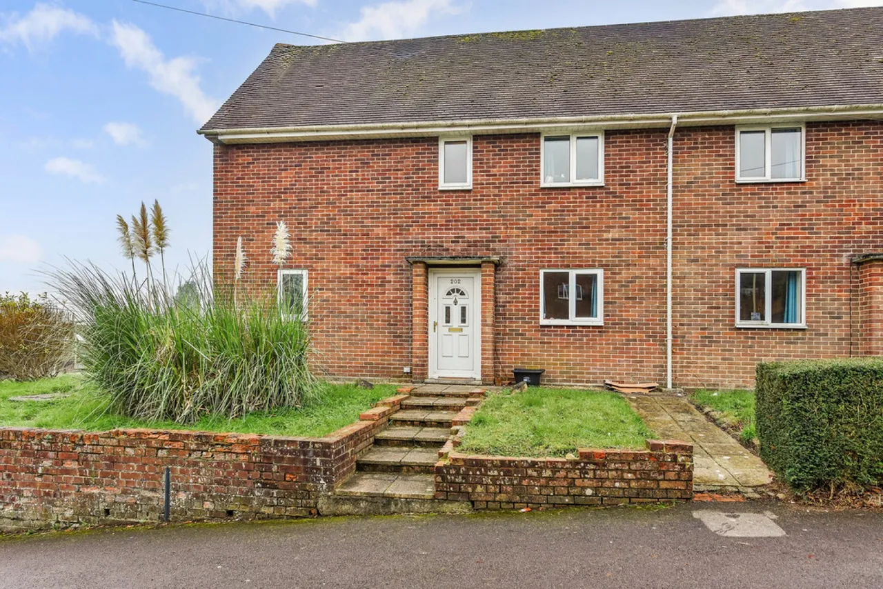 1 bed house to rent, Stanmore Lane, SO22