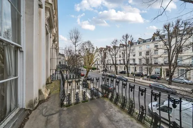 Clifton Gardens, London, W9, photo 18