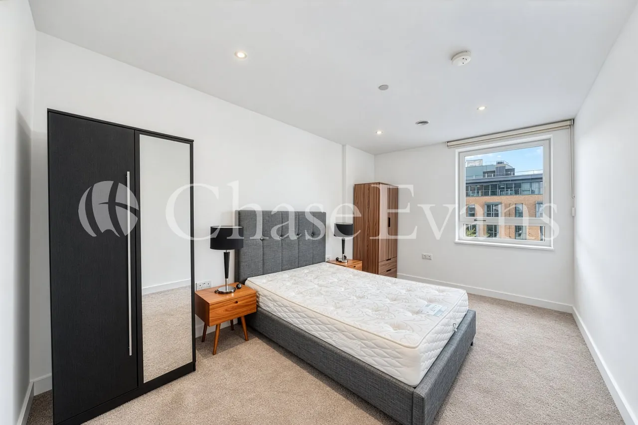 Walworth Road, Elephant & Castle, SE17, photo 10