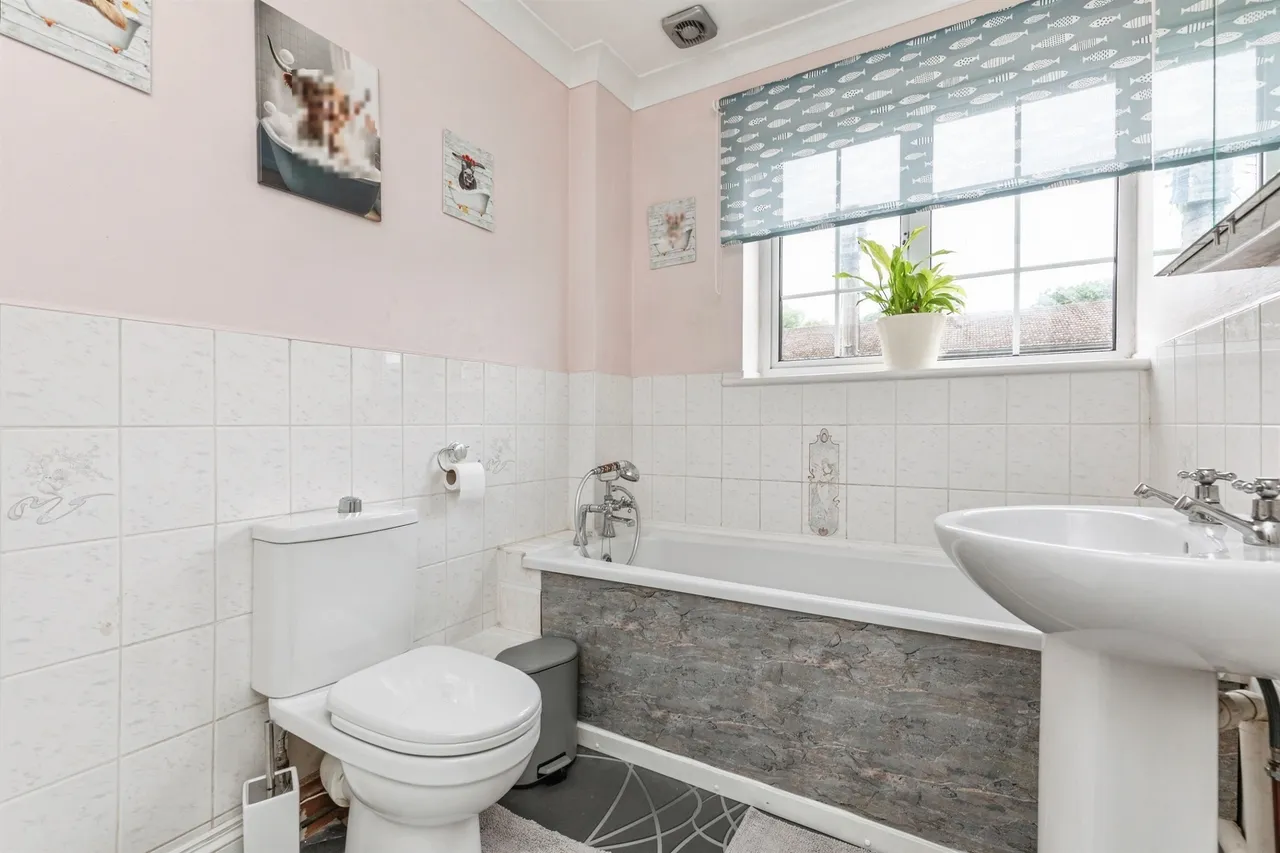 Stonehouse Drive, St. Leonards-On-Sea, TN38, photo 12