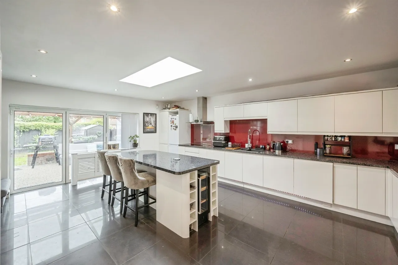 Crewe Road, Bircotes, Doncaster, photo 5