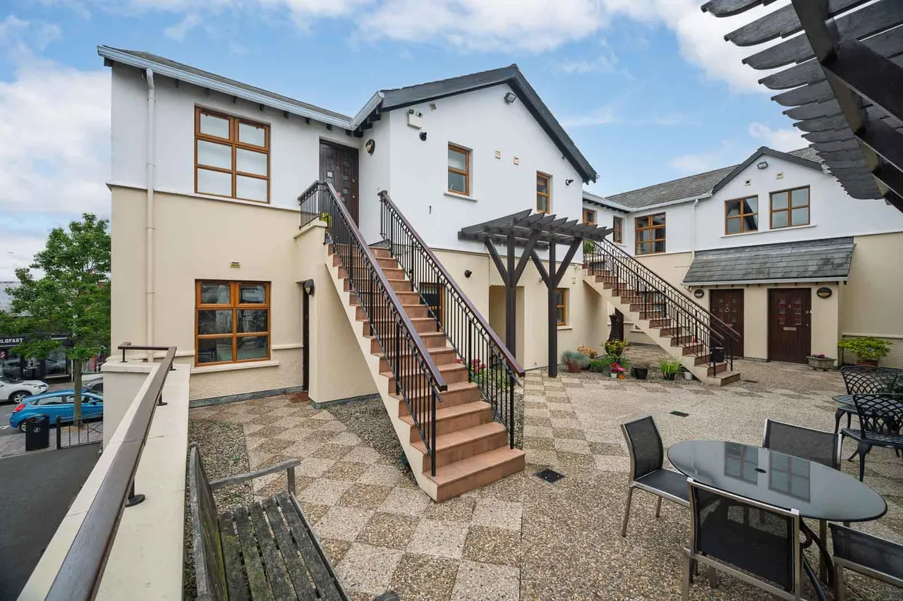 3 bed flat for sale, church view, holywood, BT18