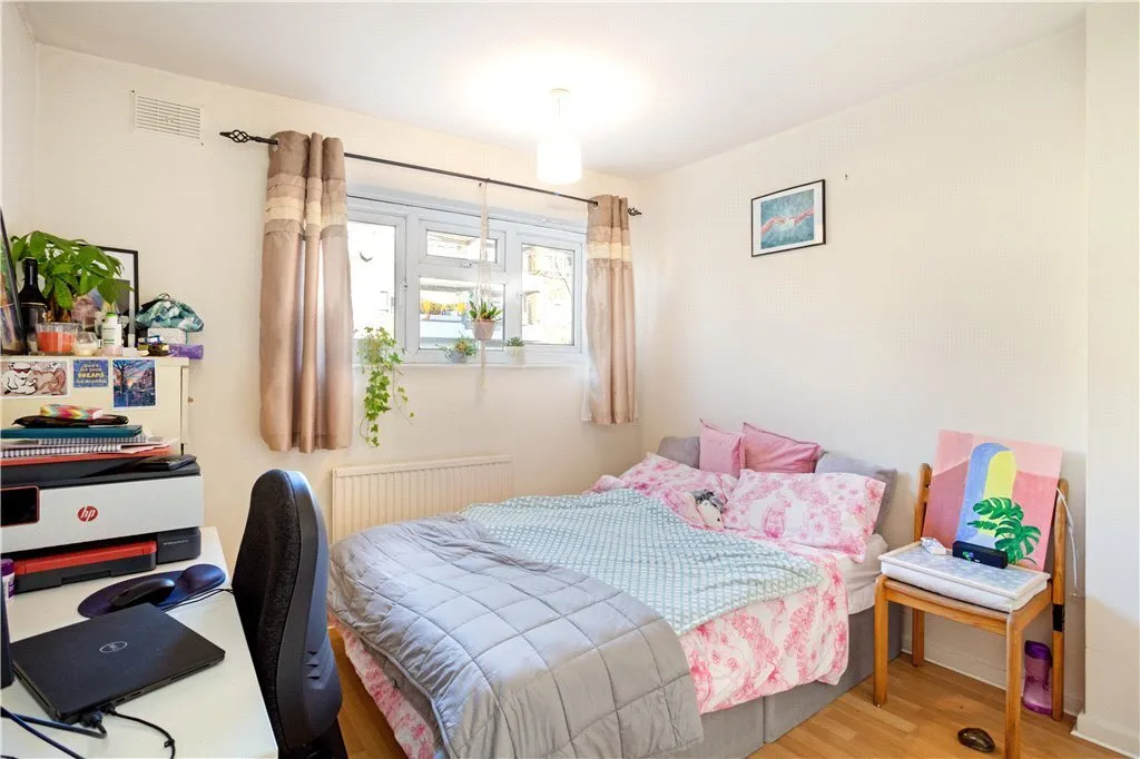 Bedser Court, Clarence Walk, London, SW4, photo 14