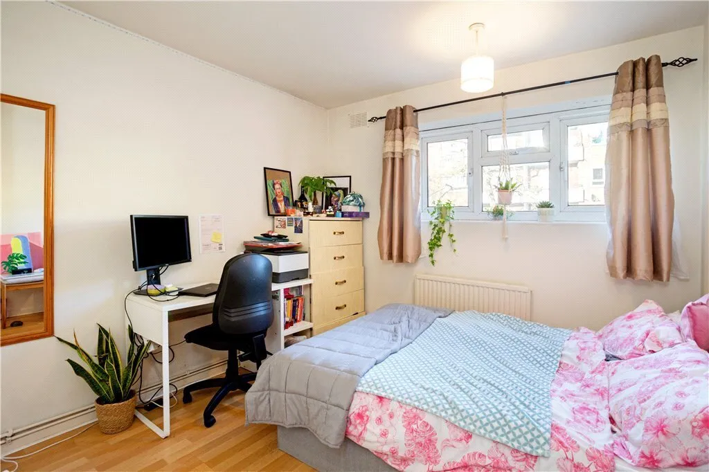 Bedser Court, Clarence Walk, London, SW4, photo 11