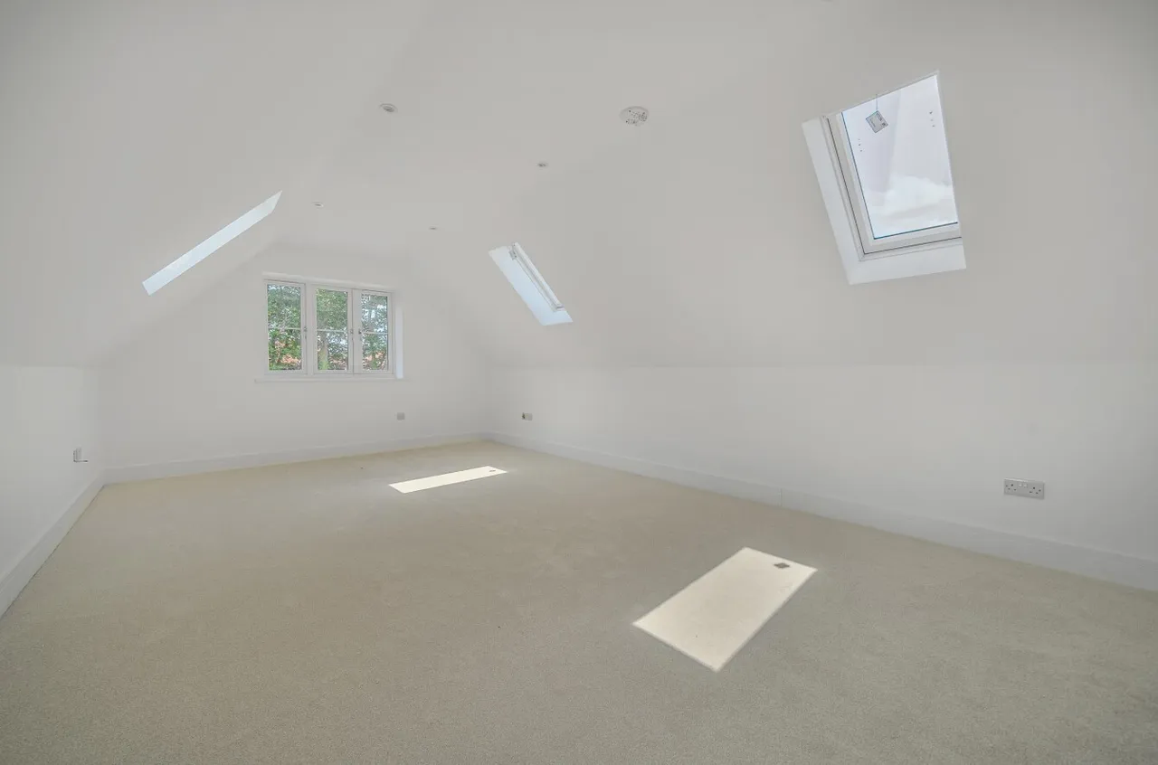 Southwick Road, North Boarhunt, PO17, photo 17