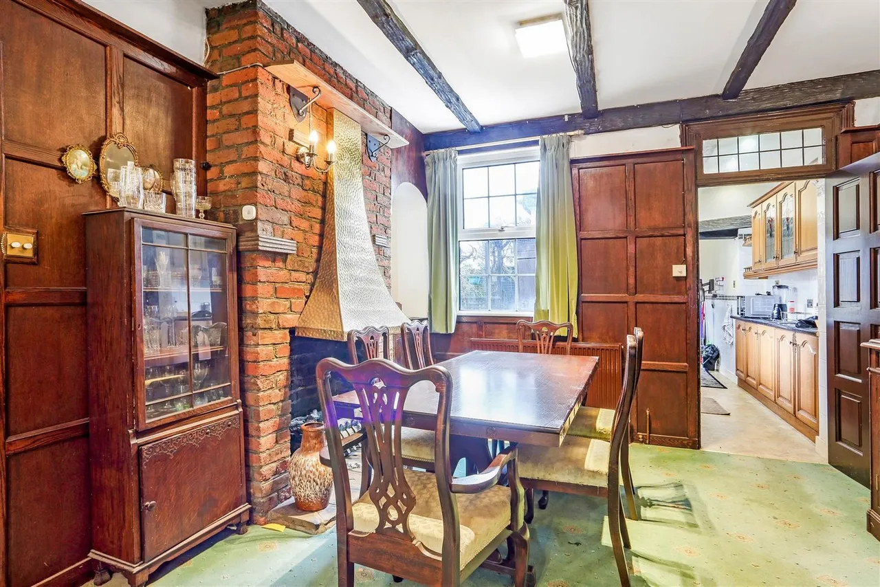 Ewell Road, Sutton, Cheam Village, SM3 8AH, photo 6